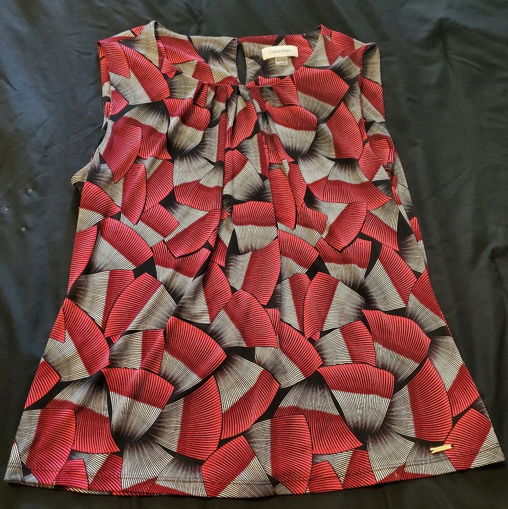 Sleeveless Calvin Klein top